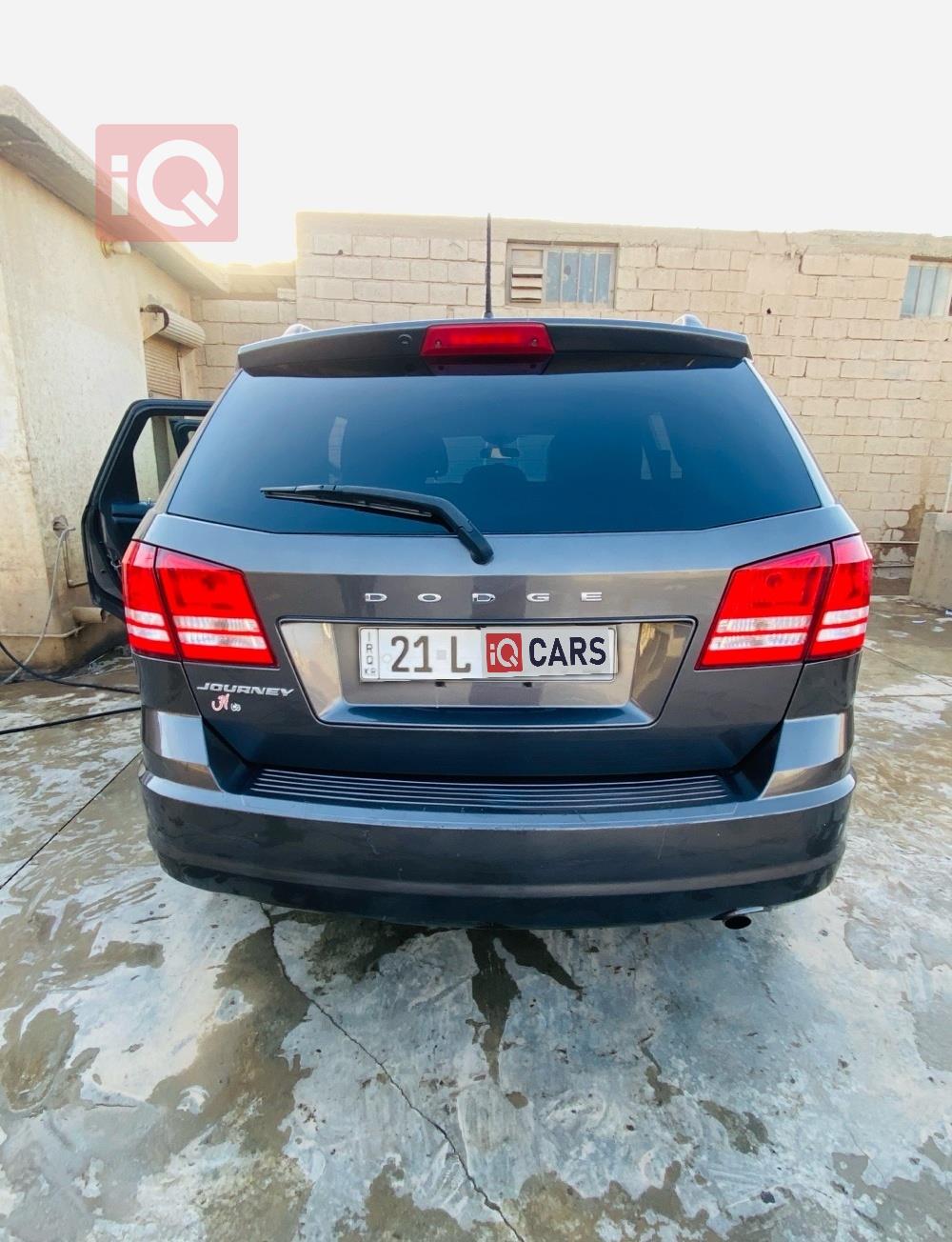 دودج جورني